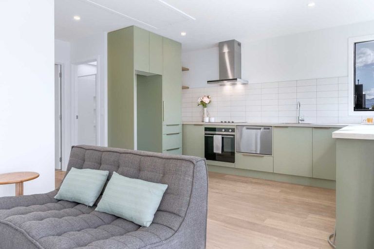 Photo of property in 39 Jack Hanley Drive, Jacks Point, Queenstown, 9371