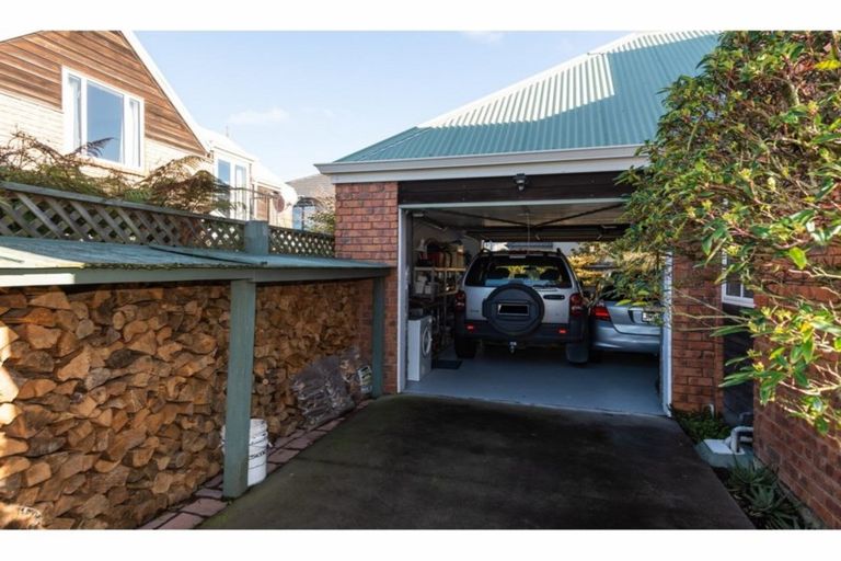 Photo of property in 2/61 Hawkesbury Avenue, St Albans, Christchurch, 8014