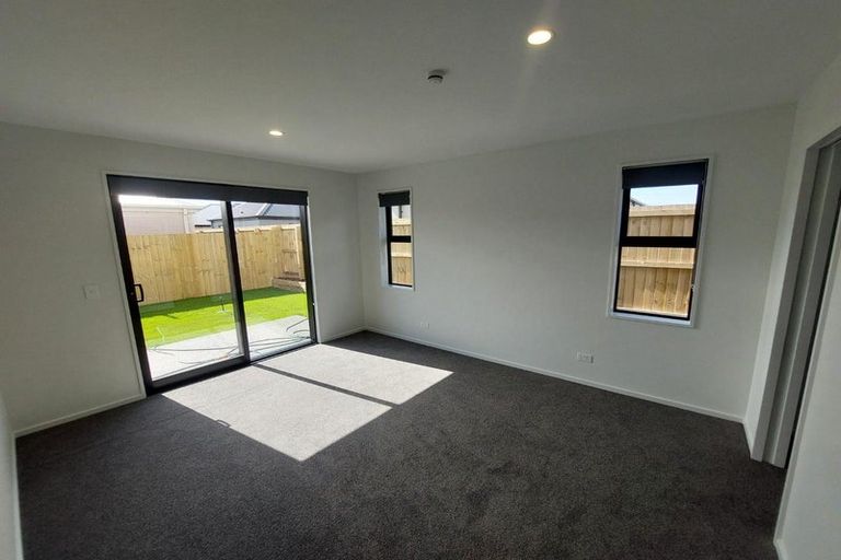 Photo of property in 24 John Gibb Street, Belfast, 8051