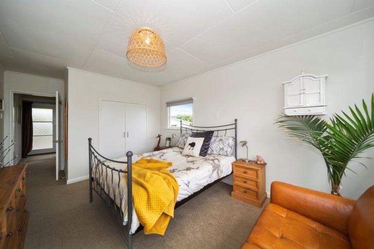 Photo of property in 191 Tukapa Street, Westown, New Plymouth, 4310