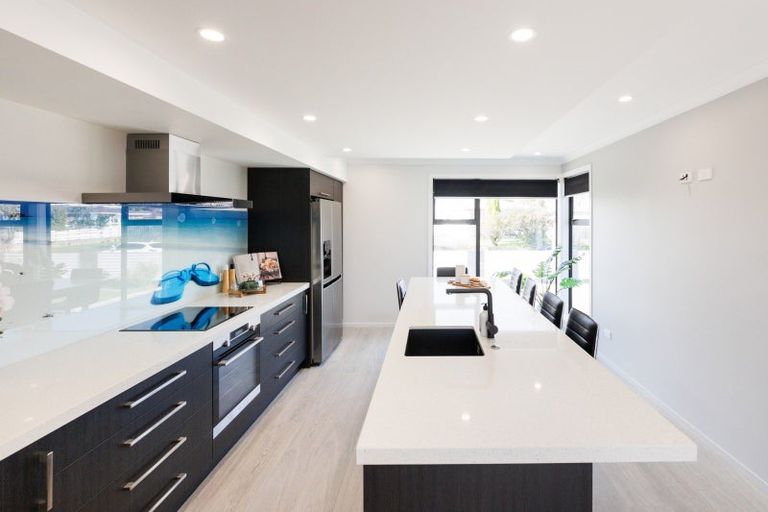 Photo of property in 37 Holdsworth Avenue, Milson, Palmerston North, 4414