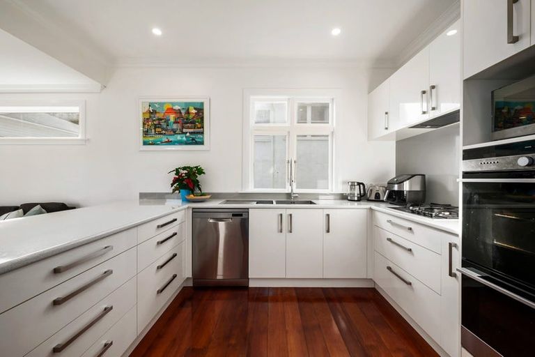 Photo of property in 6 Bentinck Avenue, Strathmore Park, Wellington, 6022