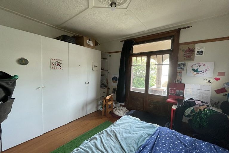 Photo of property in 3 The Parade, Island Bay, Wellington, 6023