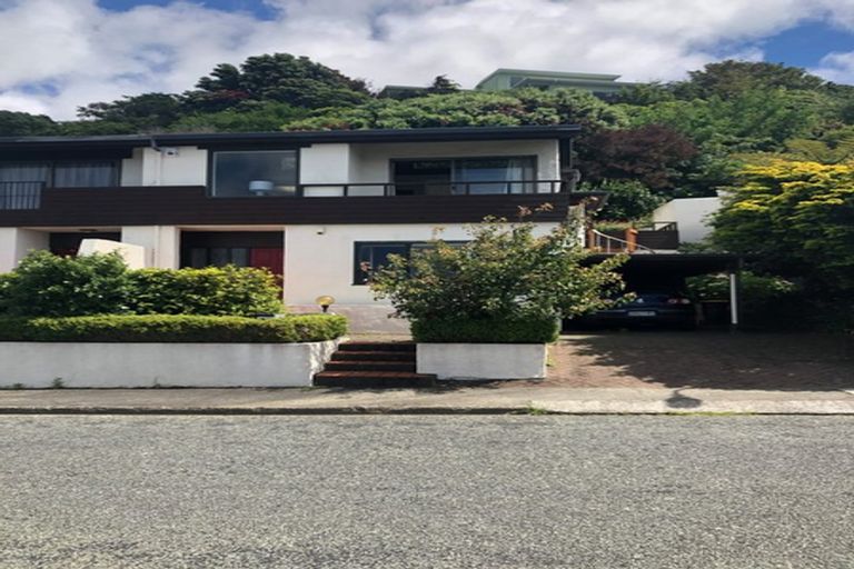 Photo of property in 2/54 Rama Crescent, Khandallah, Wellington, 6035