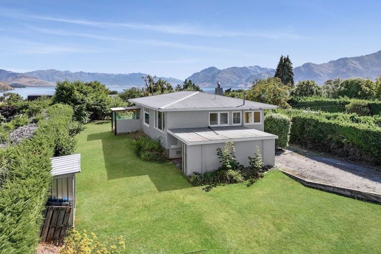 Photo of property in 24 Capell Avenue, Lake Hawea, Wanaka, 9382