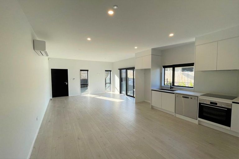 Photo of property in 55c Simpson Road, Ranui, Auckland, 0612