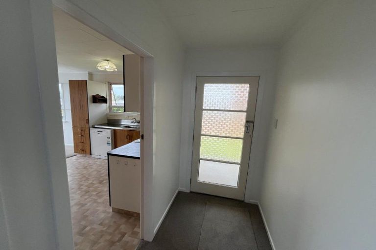 Photo of property in 11 Cumberland Street, Merrilands, New Plymouth, 4312