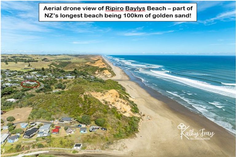 Photo of property in 13 Bayly Street, Baylys Beach, Dargaville, 0377