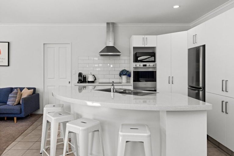 Photo of property in 9 Forbury Way, Taradale, Napier, 4112