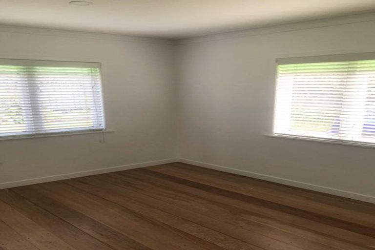 Photo of property in 1/16 Opaheke Road, Papakura, 2110