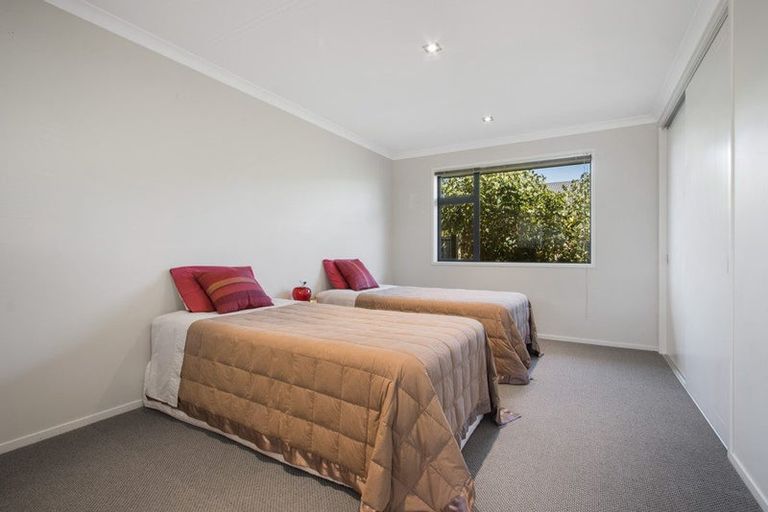Photo of property in 28 Noble Johnston Drive, Katikati, 3129