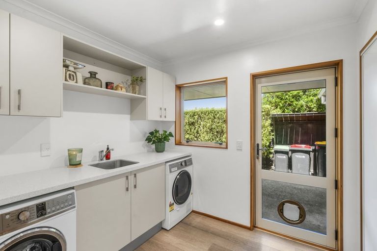 Photo of property in 15 Wardour Mews, Avonhead, Christchurch, 8042