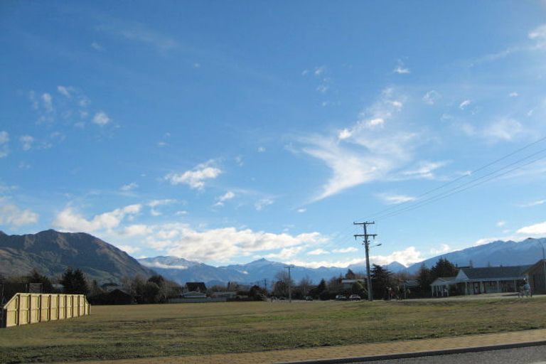 Photo of property in 134 Kings Drive, Wanaka, 9305
