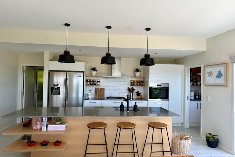 Photo of property in 25 Woodridge Drive, Stanmore Bay, Whangaparaoa, 0932