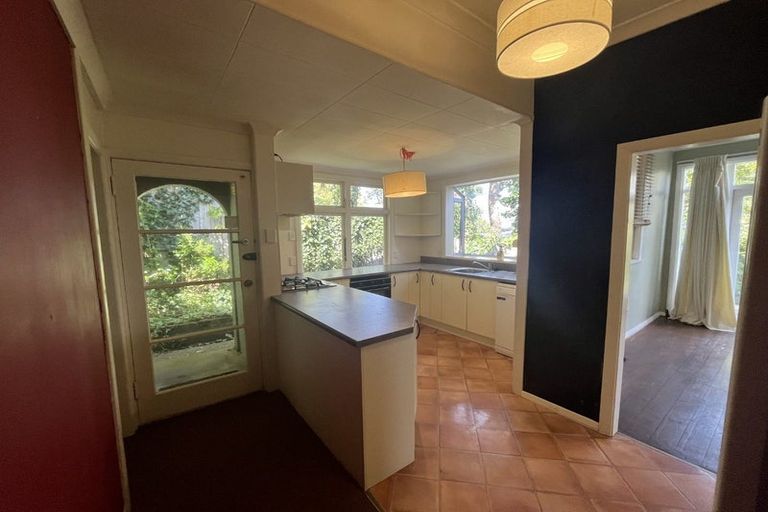 Photo of property in 70 Pembroke Road, Northland, Wellington, 6012