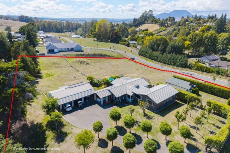 Photo of property in 164 Mapara Road, Acacia Bay, Taupo, 3385
