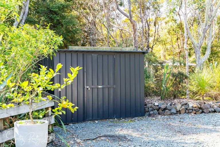 Photo of property in 13 Lancewood Lane, Pahi, Paparoa, 0571
