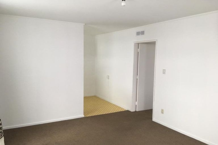 Photo of property in 3/255 Coutts Street, Rongotai, Wellington, 6022