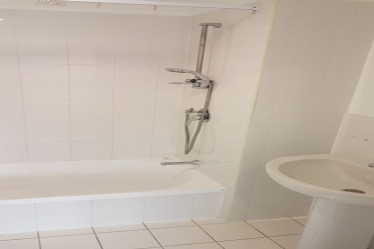 Photo of property in 5j/18 Ronwood Avenue, Manukau, Auckland, 2104