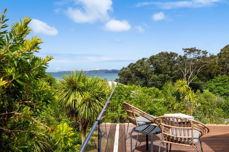 Photo of property in 3 Hibiscus Avenue, Snells Beach, 0920