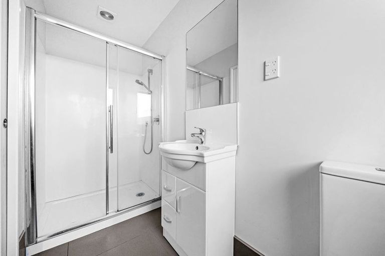 Photo of property in 1/25 Kennington Drive, Clendon Park, Auckland, 2103