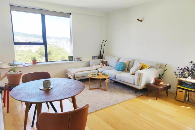Photo of property in Hobson Court Flats, 59/70u Hobson Street, Thorndon, Wellington, 6011
