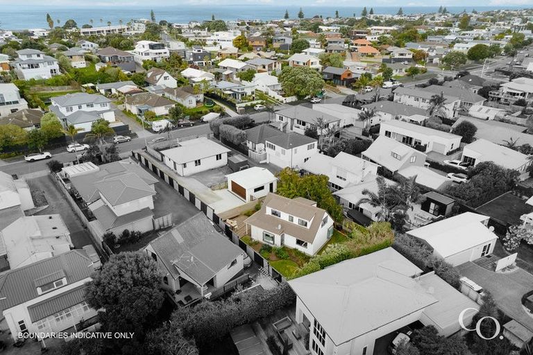 Photo of property in 18b Valley Road, Mount Maunganui, 3116