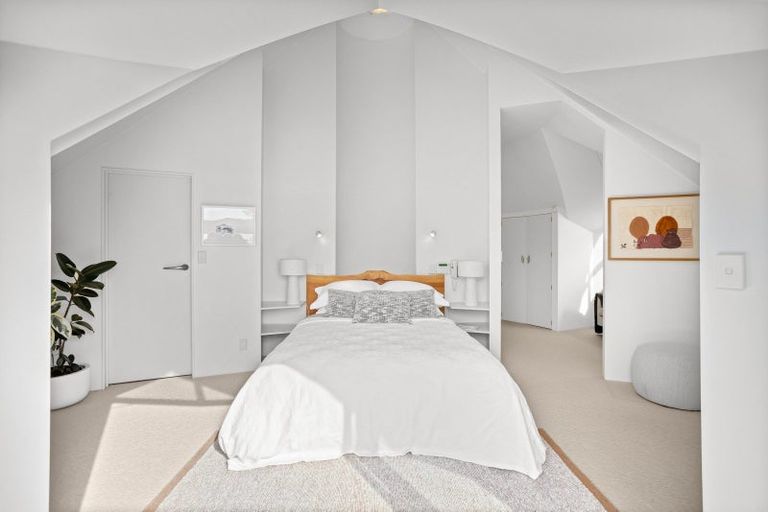 Photo of property in 16 James Clendon Place, Okiato, Russell, 0272
