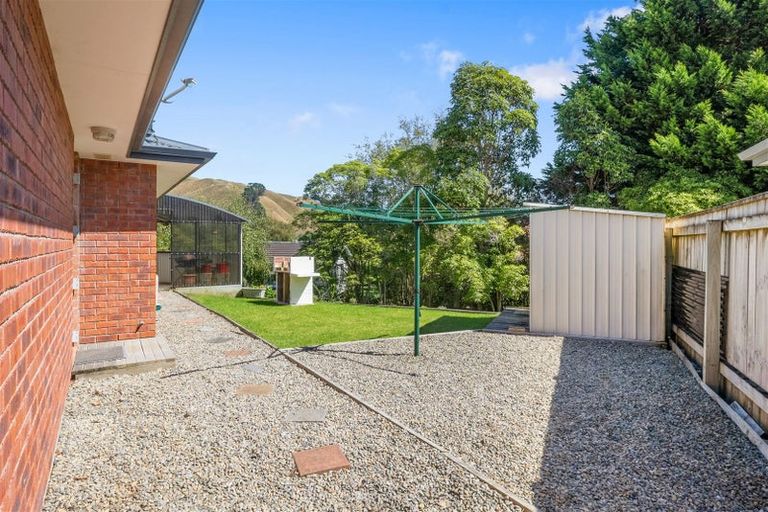 Photo of property in 16 Matuhi Street, Waikanae, 5036