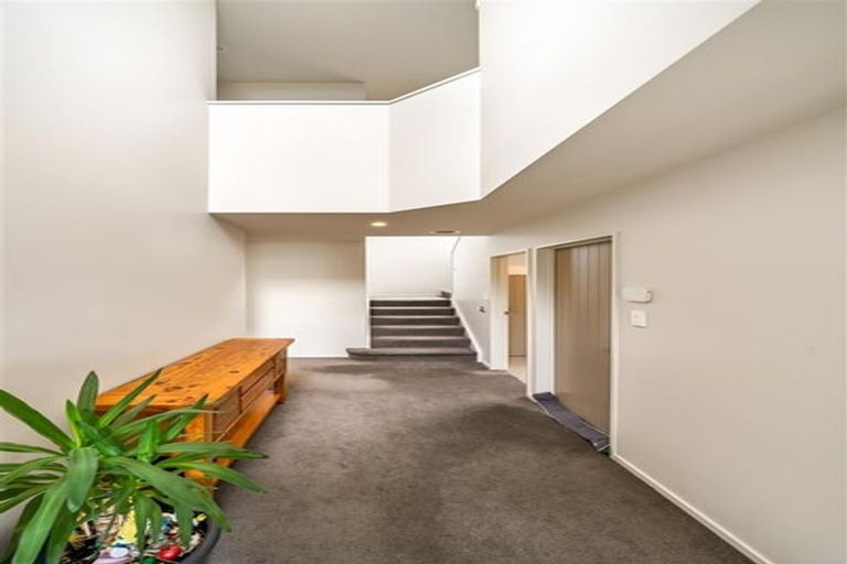 Photo of property in 7 Halewood Grove, Churton Park, Wellington, 6037