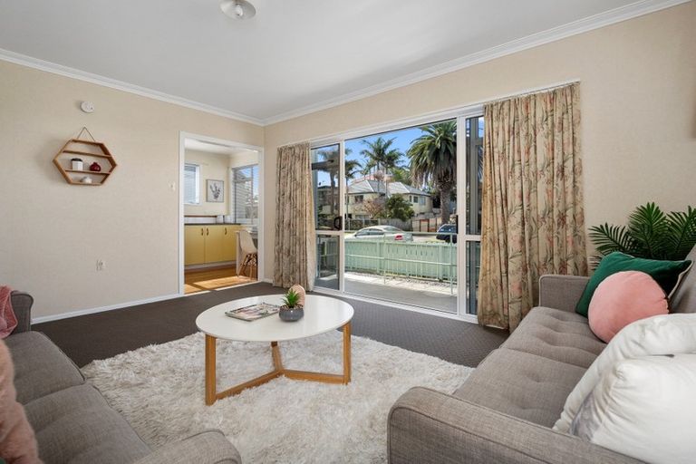 Photo of property in 1/18 May Street, Mount Maunganui, 3116