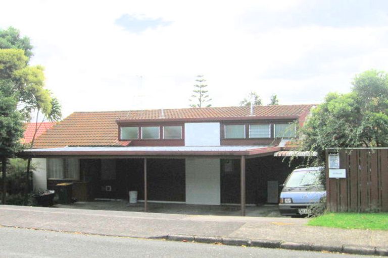 Photo of property in 3a Dolbear Street, Titirangi, Auckland, 0604