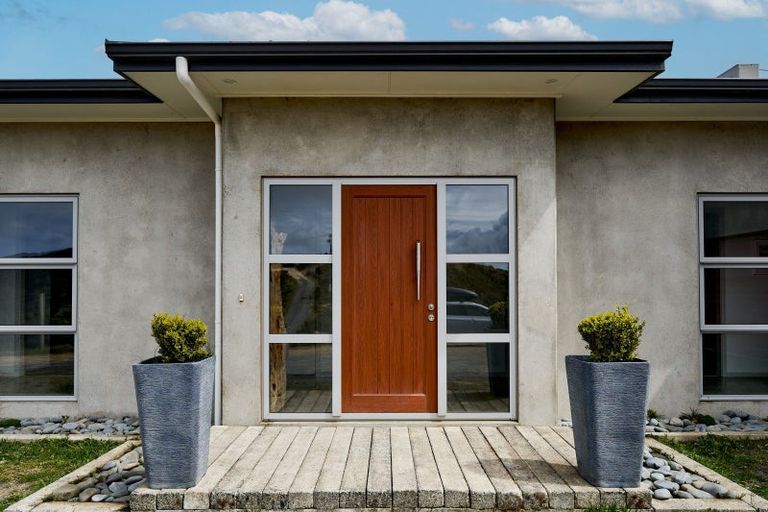 Photo of property in Long Gully, 380 Hawkins Hill Road, Brooklyn, Wellington, 6021