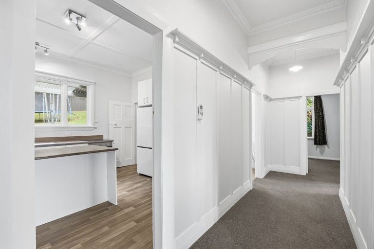Photo of property in 105 Kaikorai Valley Road, Glenross, Dunedin, 9011