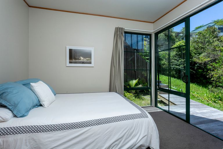 Photo of property in 6 Gannet Point, Rothesay Bay, Auckland, 0630