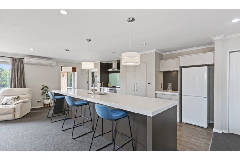 Photo of property in 19 Stationmasters Way, Prebbleton, 7604