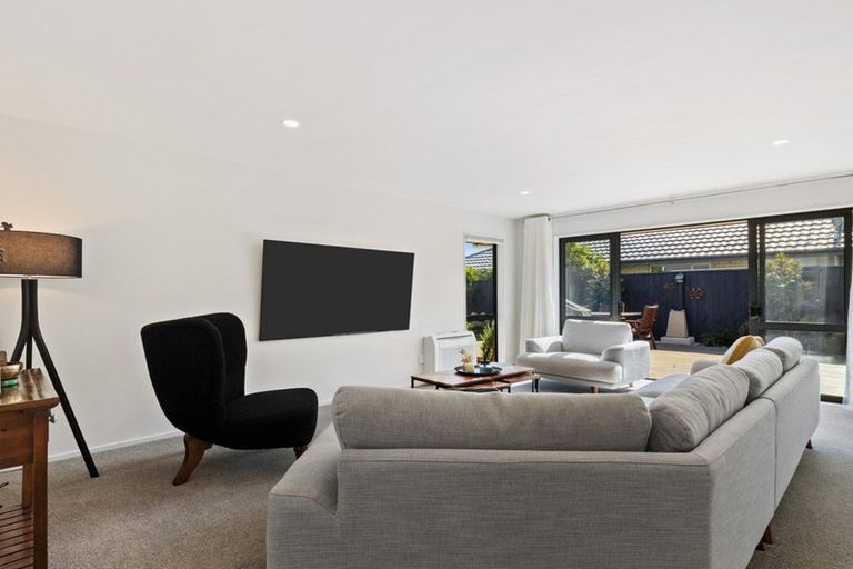 Photo of property in 35 Mounter Avenue, Northwood, Christchurch, 8051