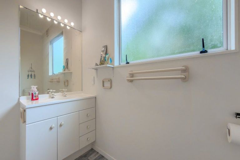 Photo of property in 442 Onemana Drive, Onemana, Whangamata, 3691