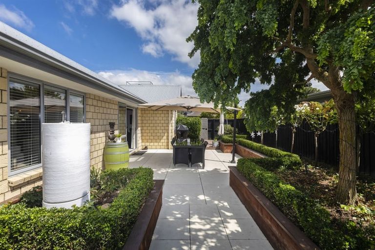 Photo of property in 43 Applefield Court, Northwood, Christchurch, 8051