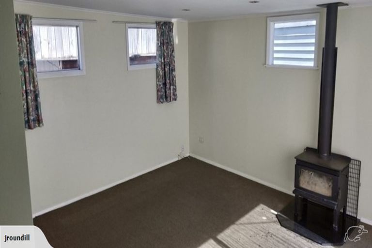 Photo of property in 18 Homedale Road, Wainuiomata, Lower Hutt, 5014