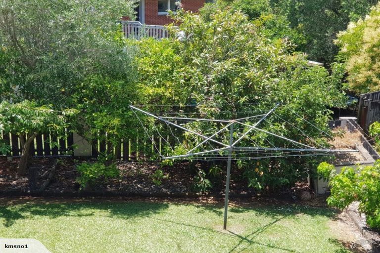 Photo of property in 22 Hartley Terrace, Massey, Auckland, 0614