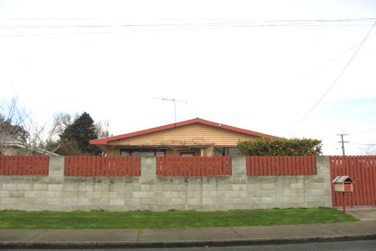 Photo of property in 27 Holloway Street, Waikiwi, Invercargill, 9810