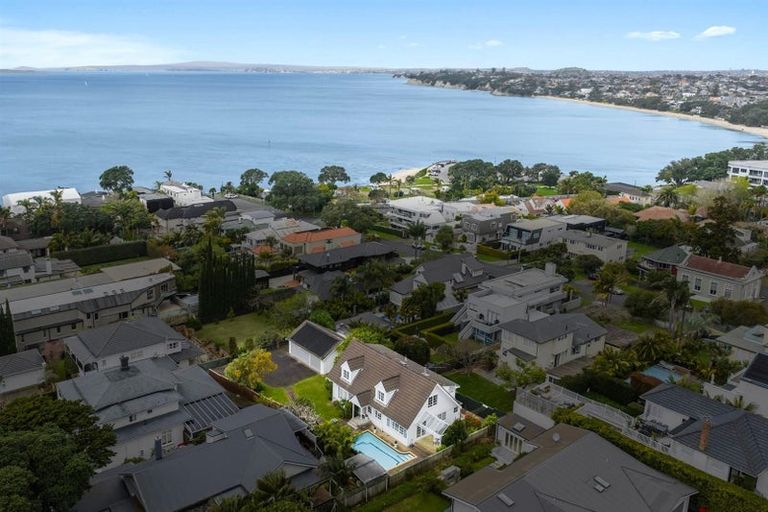 Photo of property in 3a Brett Avenue, Takapuna, Auckland, 0622