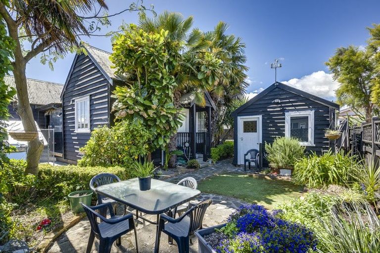 Photo of property in 707a Queen Street East, Parkvale, Hastings, 4122