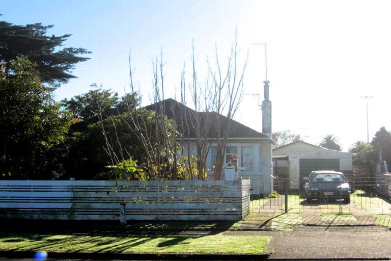 Photo of property in 94 Gloucester Road, Manurewa, Auckland, 2102