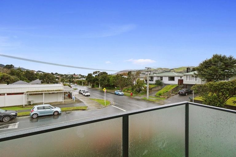 Photo of property in 1b Pembroke Street, Tawa, Wellington, 5028