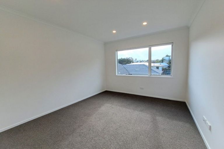 Photo of property in 37 Merriefield Avenue, Forrest Hill, Auckland, 0620