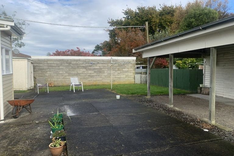 Photo of property in 60 Pukepapa Road, Marton, 4710