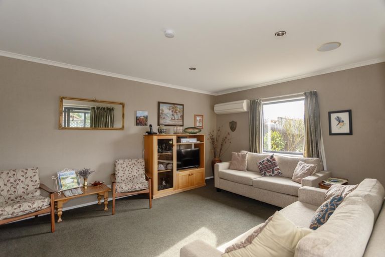 Photo of property in 35a Arrow Crescent, Holmes Hill, Oamaru, 9401