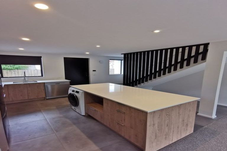 Photo of property in 2/61 Peverel Street, Riccarton, Christchurch, 8041